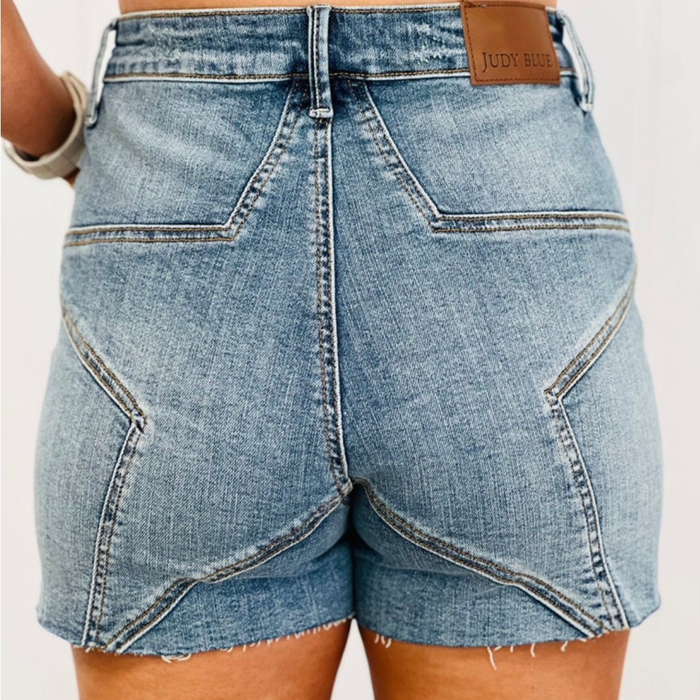 NWT - Judy Blue - High Waist Star Seam Detail Denim Jean Shorts - Woman's 2XL